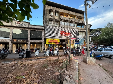 Shop available for rent or longlease or sale. heart of panaji city 52 sq mt double height next to cafe bhonsle